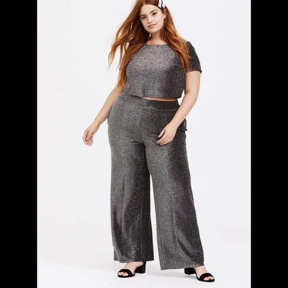 Black & Silver Glitter Crop Top & Wide Leg Pant Set - Picture 15 of 17